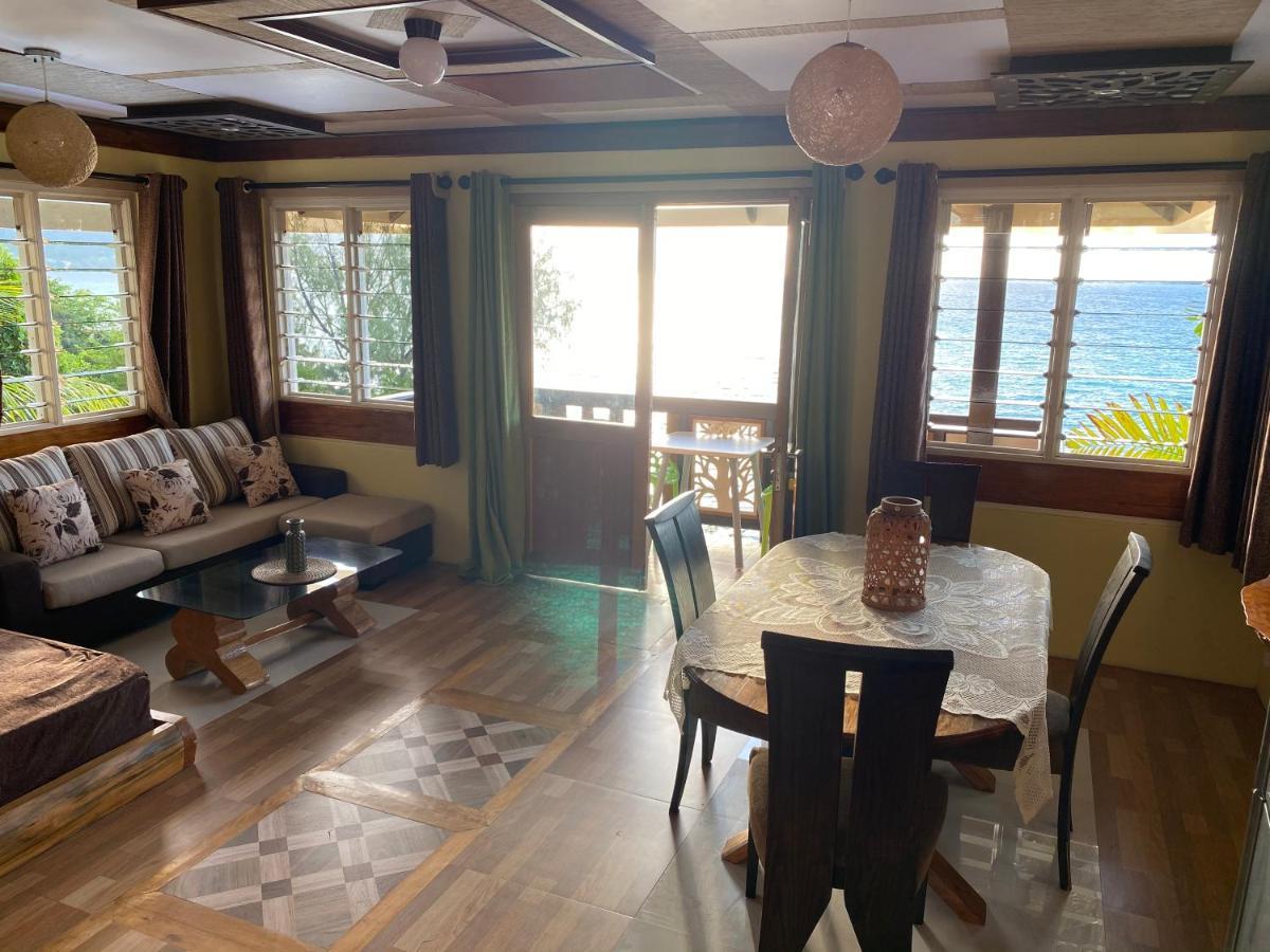 Mouggae Blues Villas Beau Vallon  Bagian luar foto