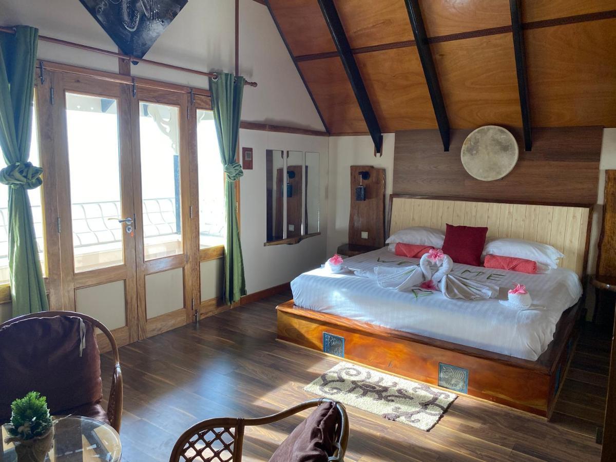 Mouggae Blues Villas Beau Vallon  Bagian luar foto