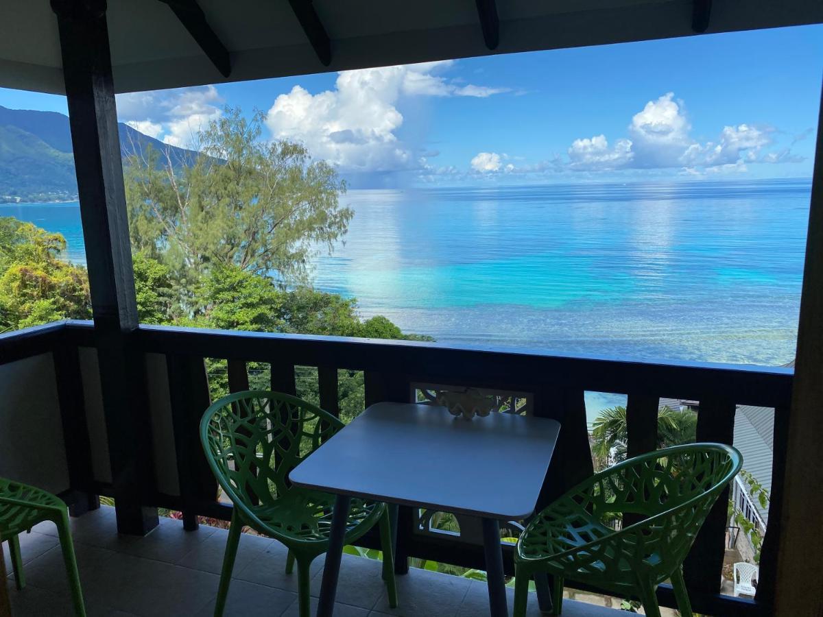 Mouggae Blues Villas Beau Vallon  Bagian luar foto
