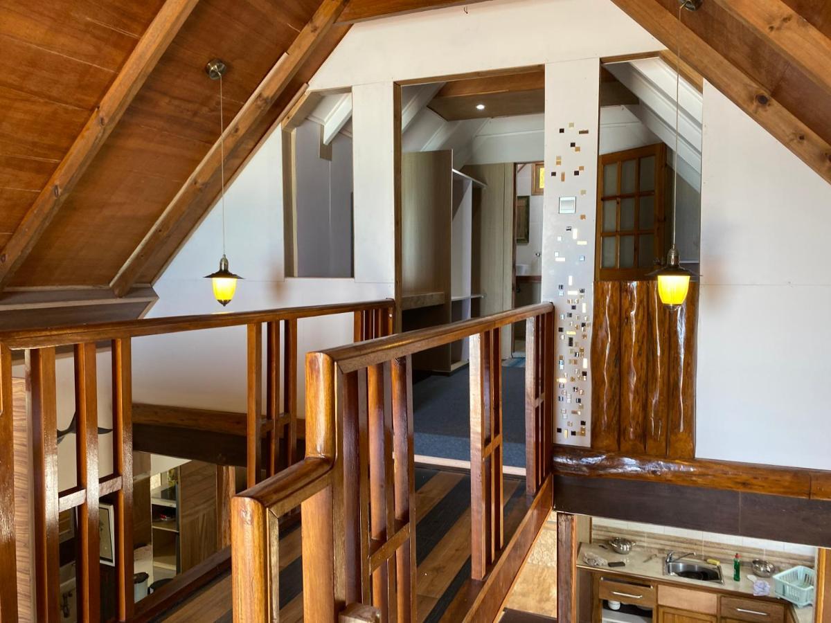Mouggae Blues Villas Beau Vallon  Bagian luar foto