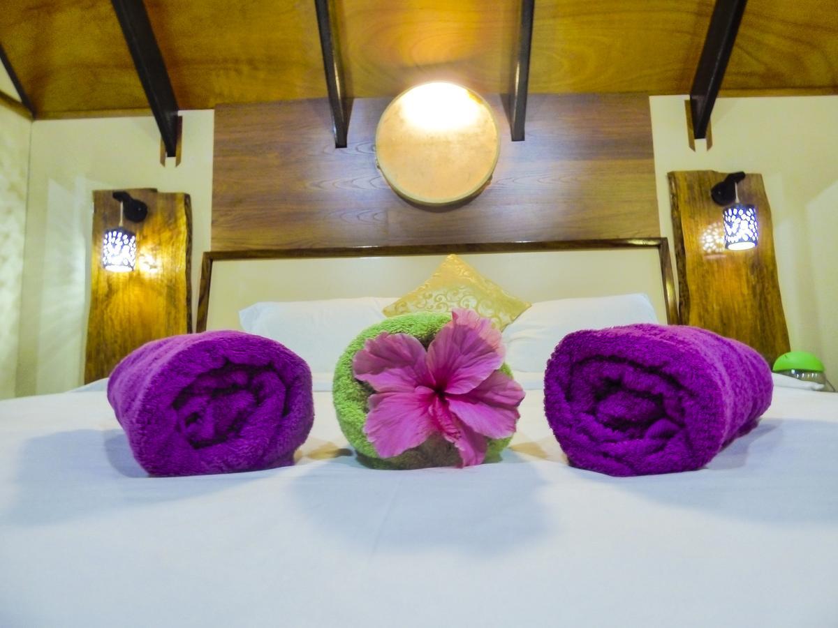Mouggae Blues Villas Beau Vallon  Bagian luar foto