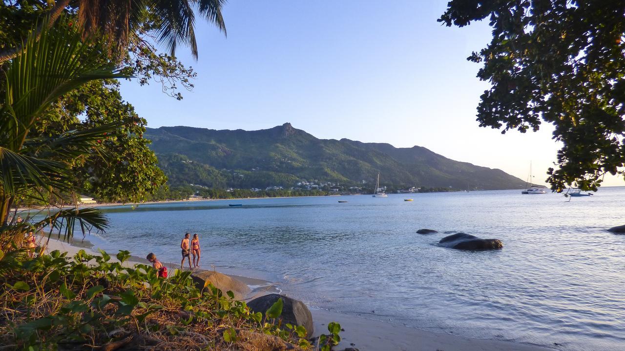 Mouggae Blues Villas Beau Vallon  Bagian luar foto
