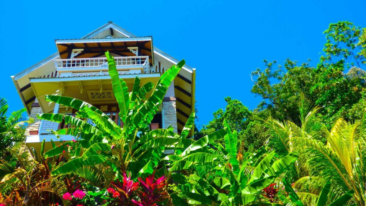 Mouggae Blues Villas Beau Vallon  Bagian luar foto